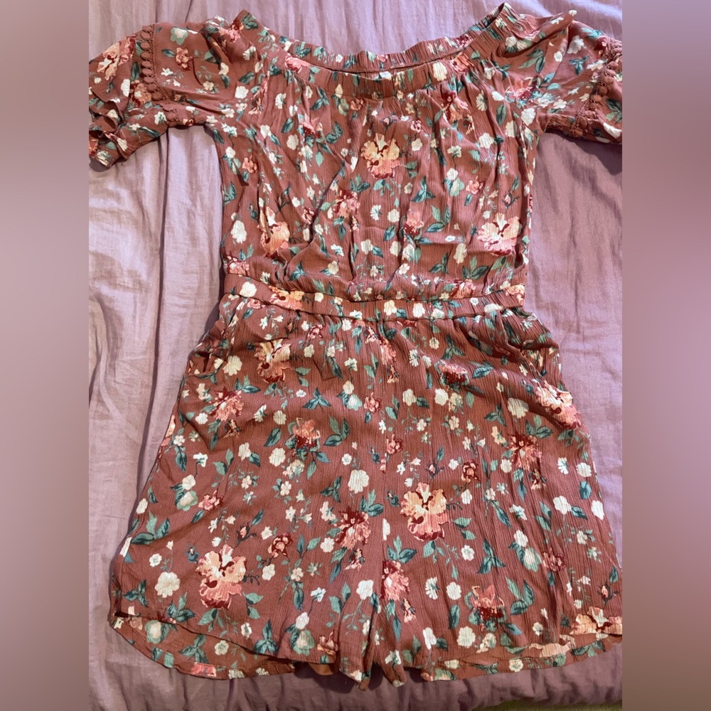 Ladies Romper/smoke & pet free home